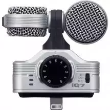  Zoom iQ7