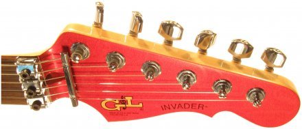 Электрогитара G&amp;L INVADER (Candy Apple Red, rosewood) - Фото №122735