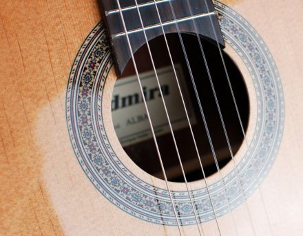Классическая гитара Admira Alba - Фото №3674