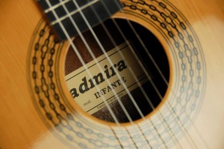 Классическая гитара Admira Infante - Фото №3680