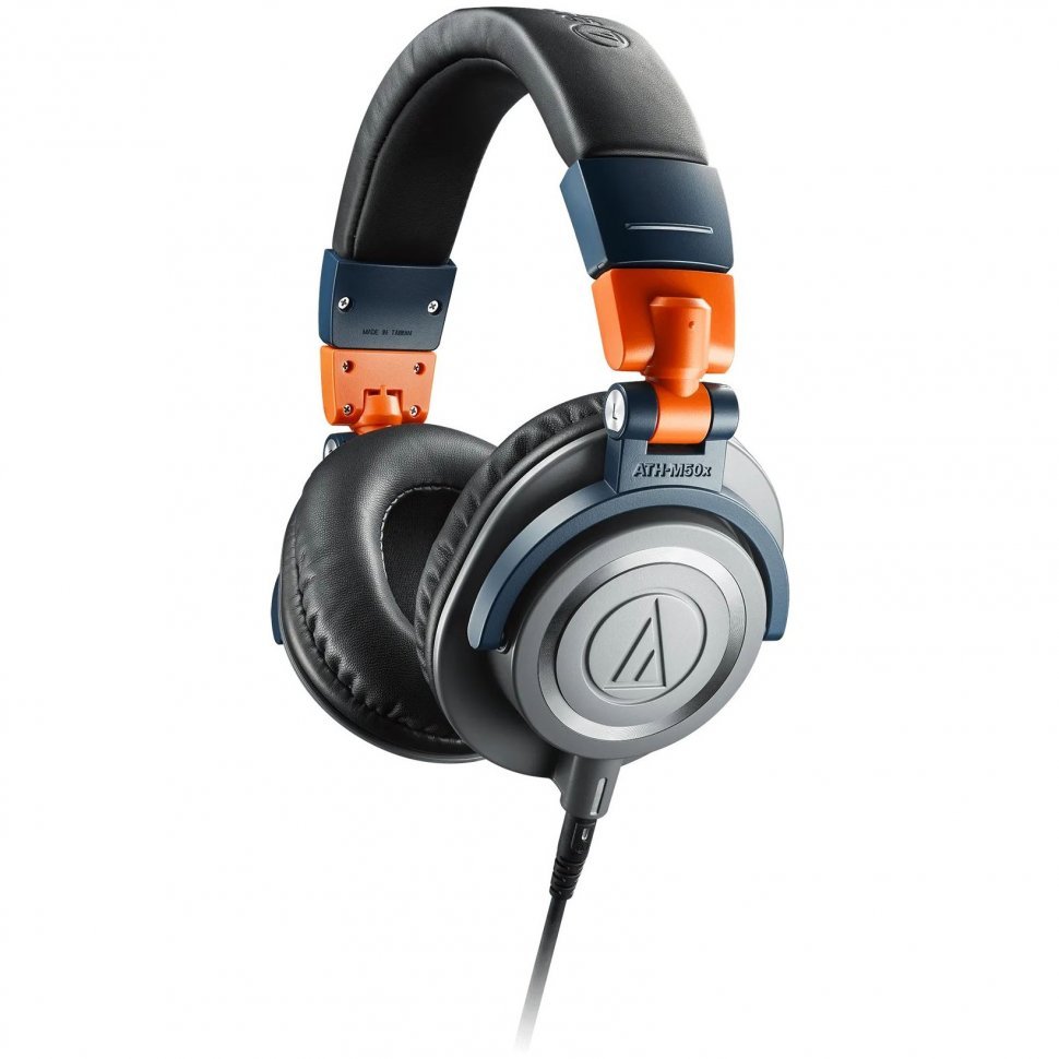 Студийные наушники Audio-Technica ATH-M50X LAB Студийные наушники Audio-Technica ATH-M50X LAB